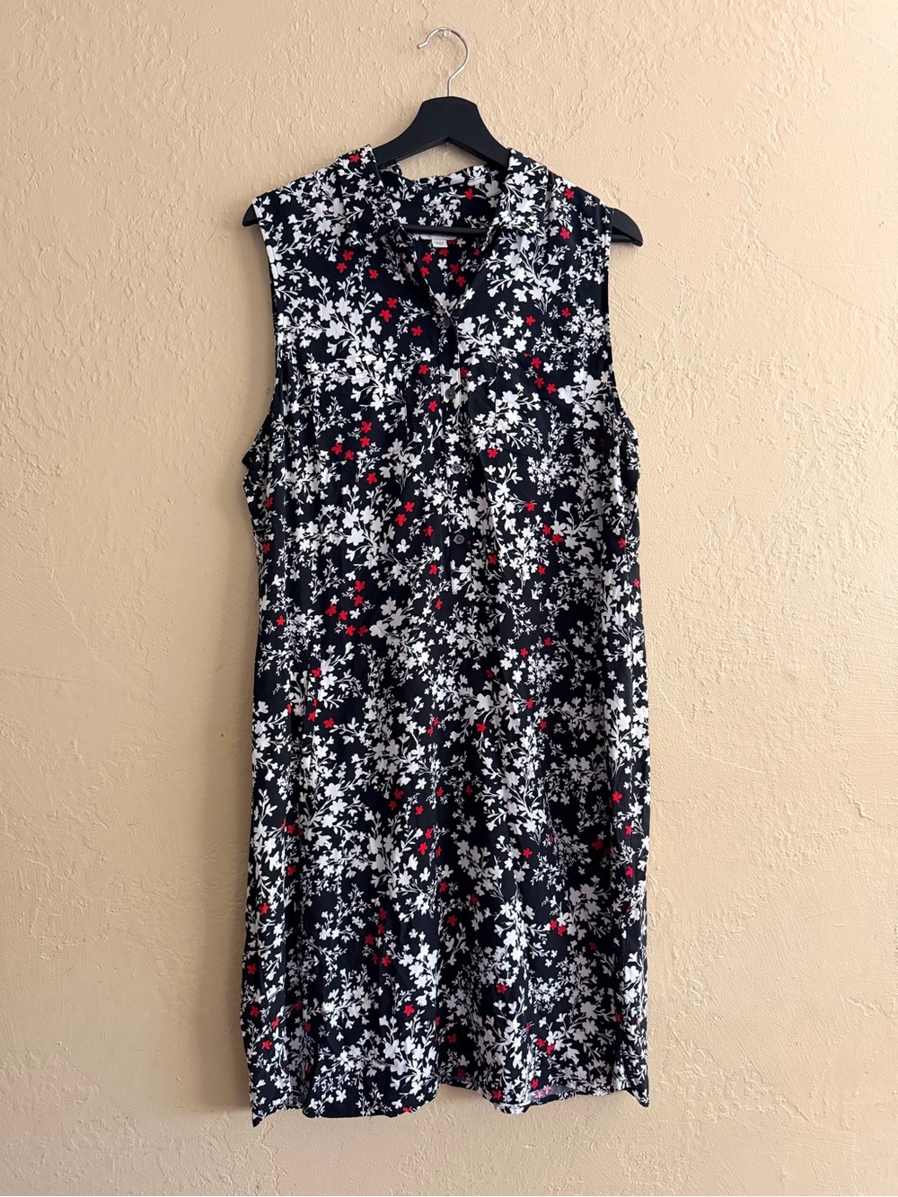 J. Jill Black Sleeveless Midi Dress with White and Red Floral Print